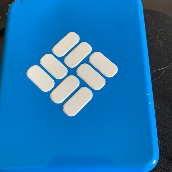 New Colombia Leather Slim Trifold Wallet New in box - Picture 5 of 5